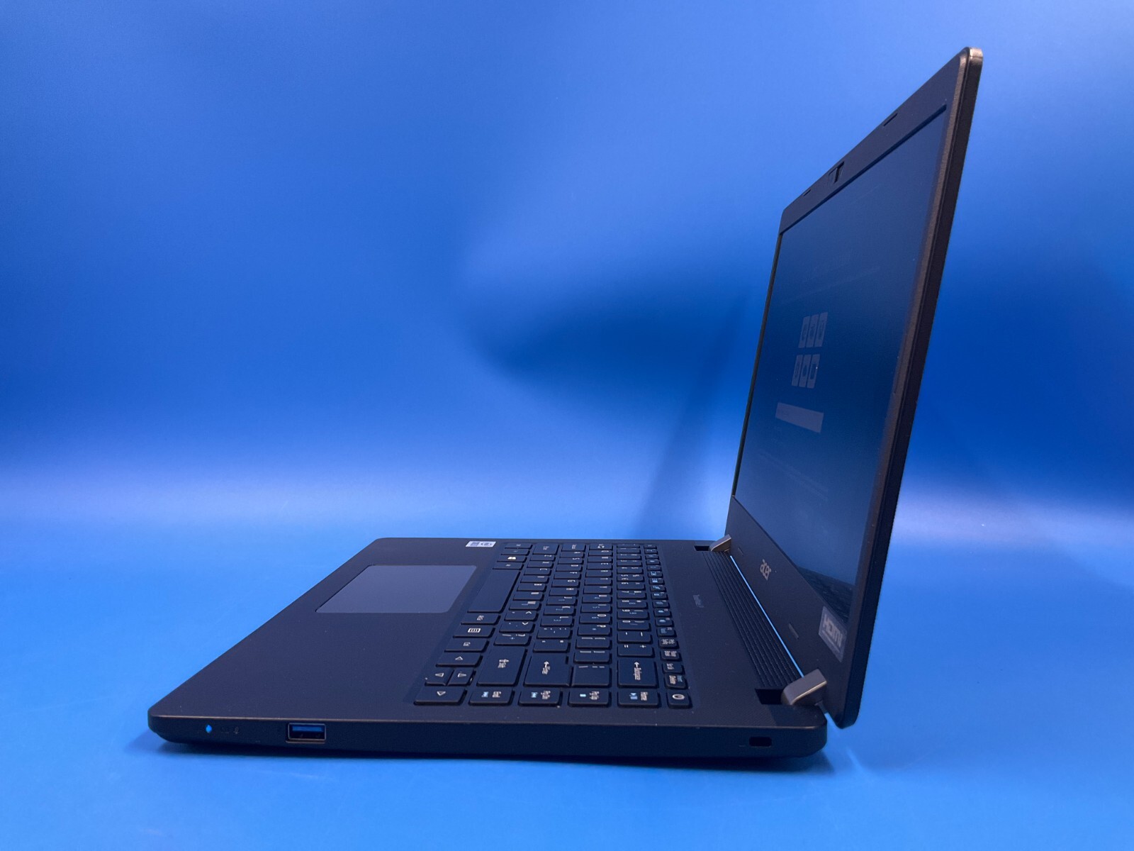 Acer TravelMate P214 i3-10110U 8GB 256GB WiFiAX 15.6F W10H NX.VLMAA.002