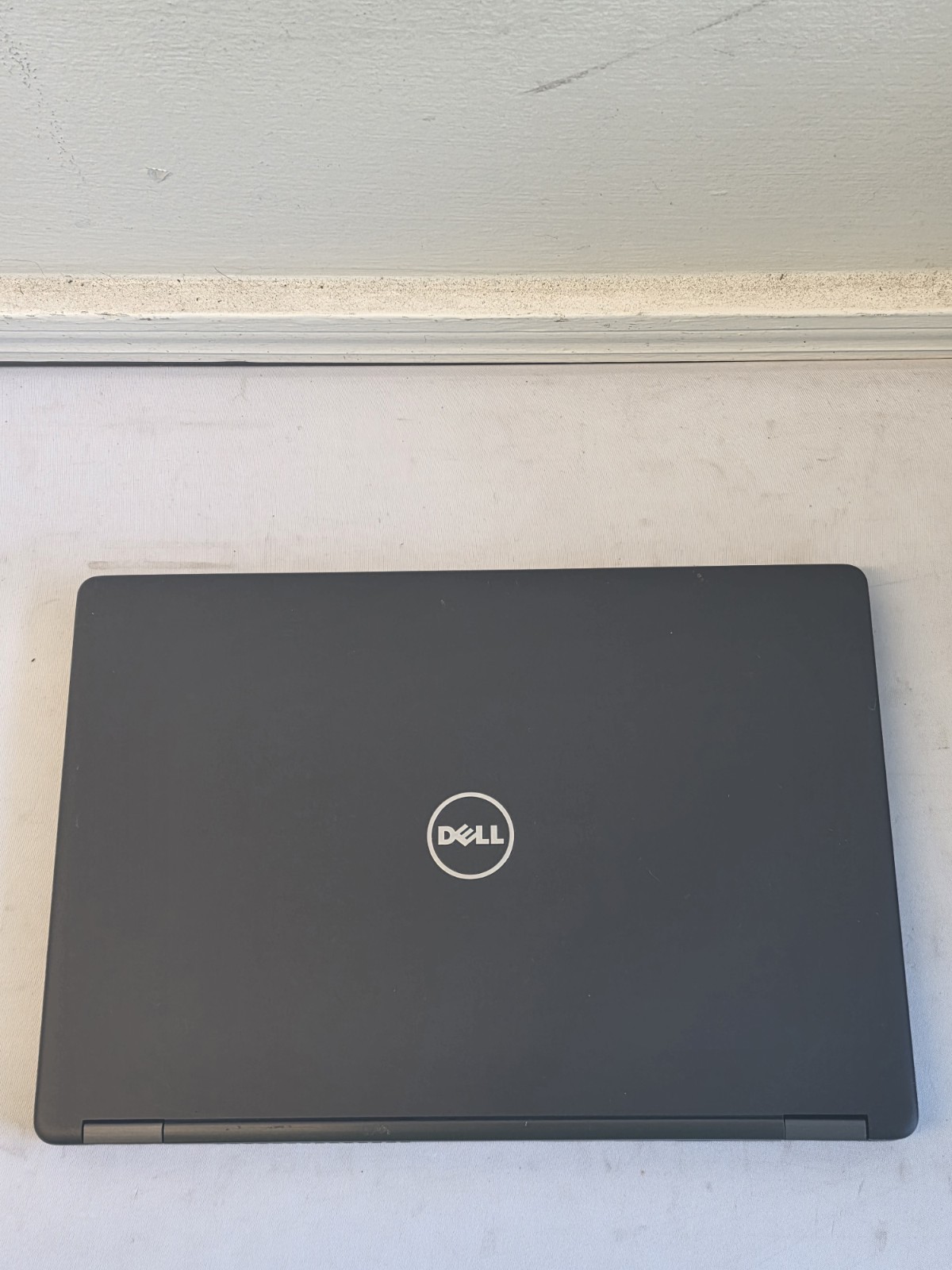 Dell Latitude 5480 Laptop – Intel i5 Gen 7 – 4GB RAM – 500GB HDD – Windows 10