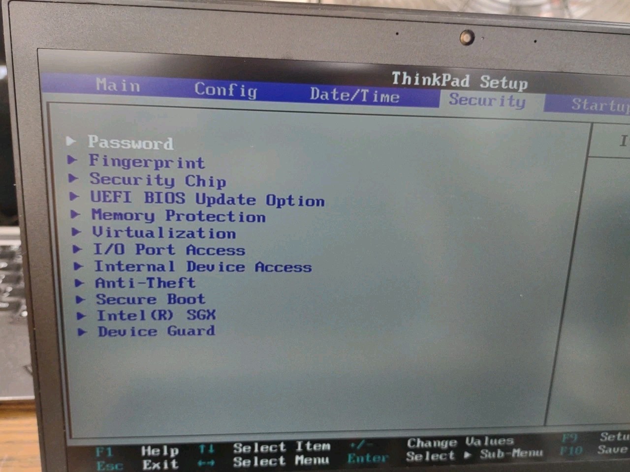 Lenovo ThinkPad X1 Carbon 4th Gen 14″ i7-6600U, 16GB Ram, 256GB SSD.