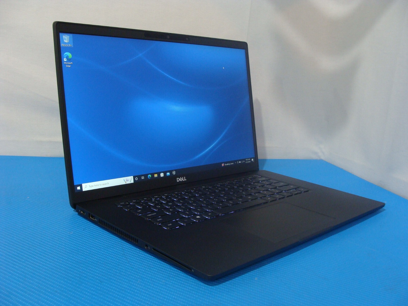 Dell Latitude 7520 15.6″ FHD Intel i7-1185G7 3GHz 16GB 256GB +Charger Win 10 Pro