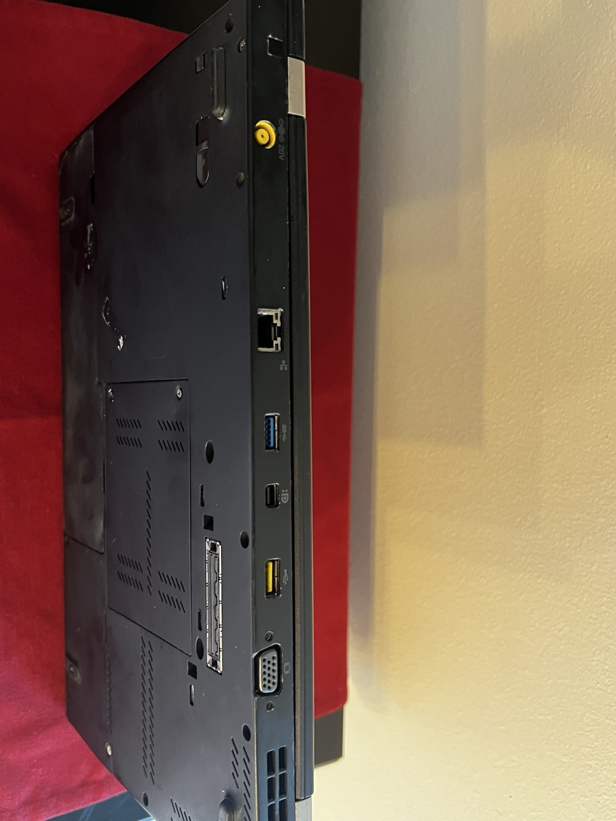 Lenovo ThinkPad T430s Laptop – For Parts or Repair – Untested/Non-Functional