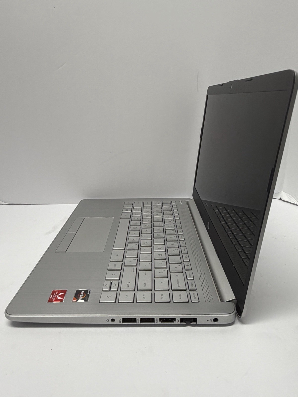 HP 14-DK1025WM 14″ Amd Ryzen 3 3300U 2.1Ghz Laptop w/ 4GB Ram, No HD, FREE SHIP