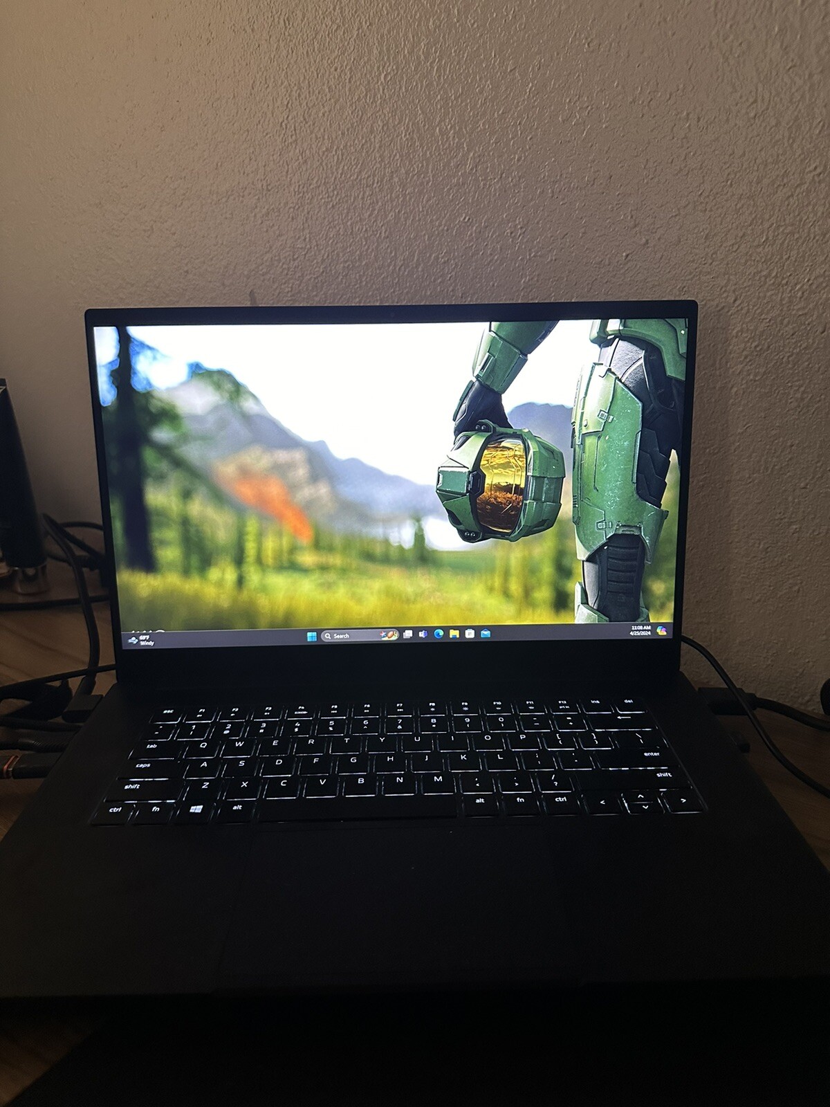Razer Blade 15.6″ FHD 144Hz (2.5TB M.2 SSD, Intel Core i7 11th Gen.,…