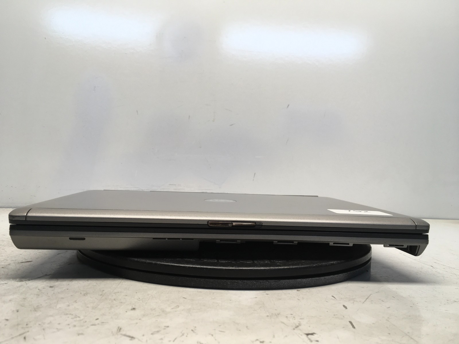 Dell Latitude D620 Intel Core 2 Duo 06F6 2 GB 3 GB 500 GB WINDOWS XP NO BAT