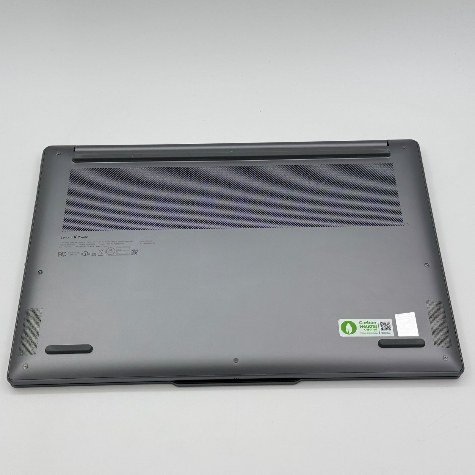 Lenovo Yoga Pro 9i 16″ 2.8K OLED Touch Ultra 9 285H RTX 5050 32GB 1TB Luna Grey