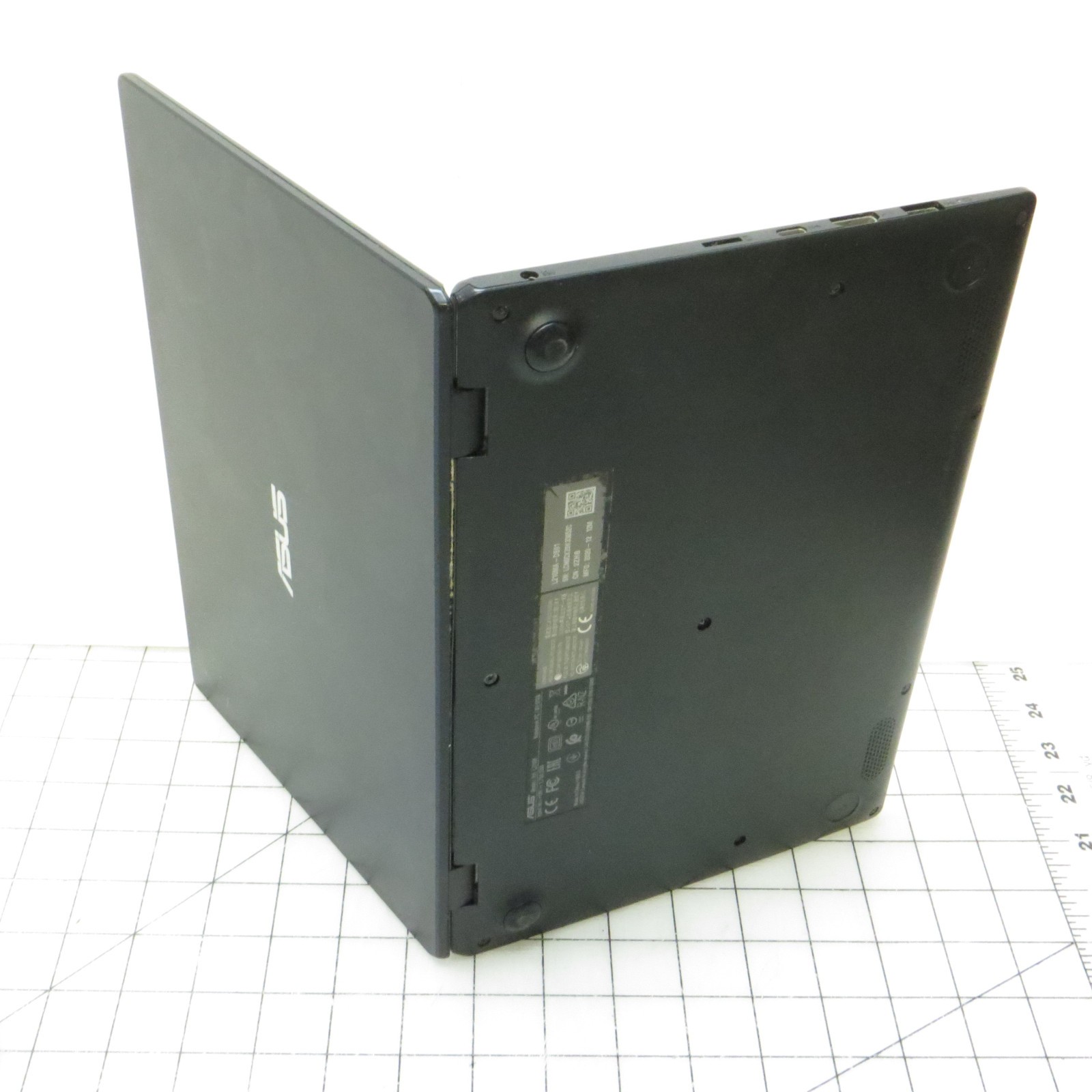 Asus L210M Intel Celeron 4GB RAM 64GB EMMC 11.5″ Win 10 Laptop PC – Broken Key