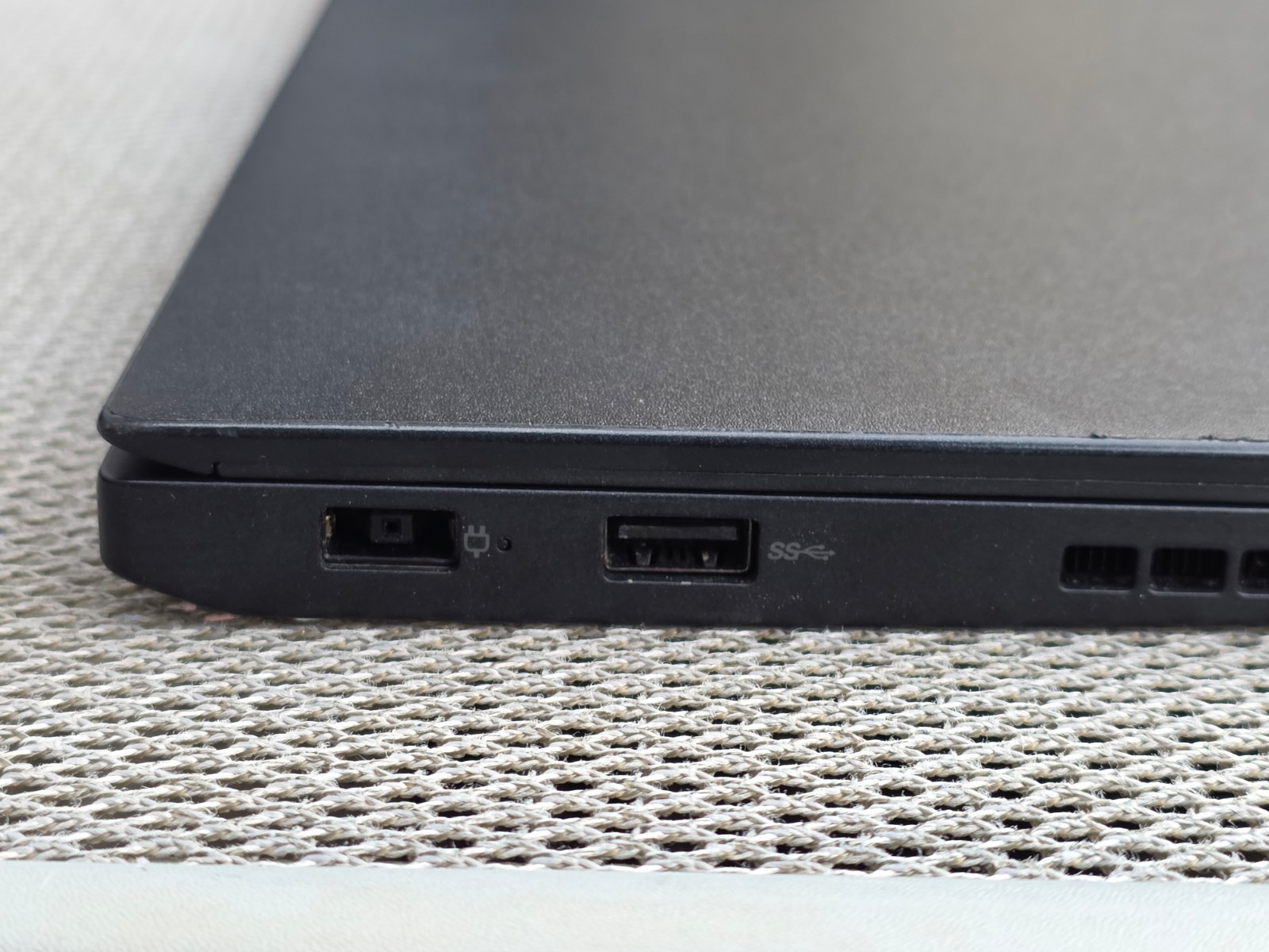 14″ Lenovo ThinkPad – i5-7300U, 20GB, 256GB NVMe M.2 SSD | W11 Ready!!