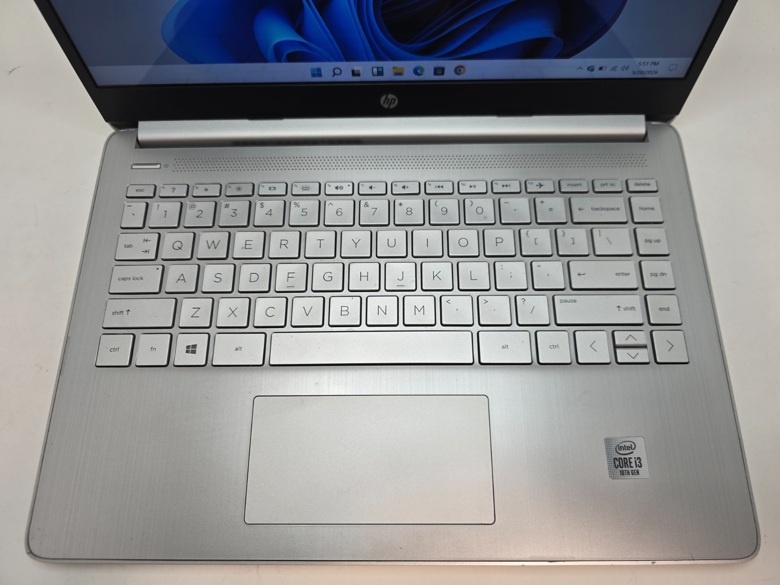 HP LAPTOP 14-DQ1043CL CORE i3-1005G1 @ 1.2GHz, 8GB, 256GB SSD, SILVER, FHD