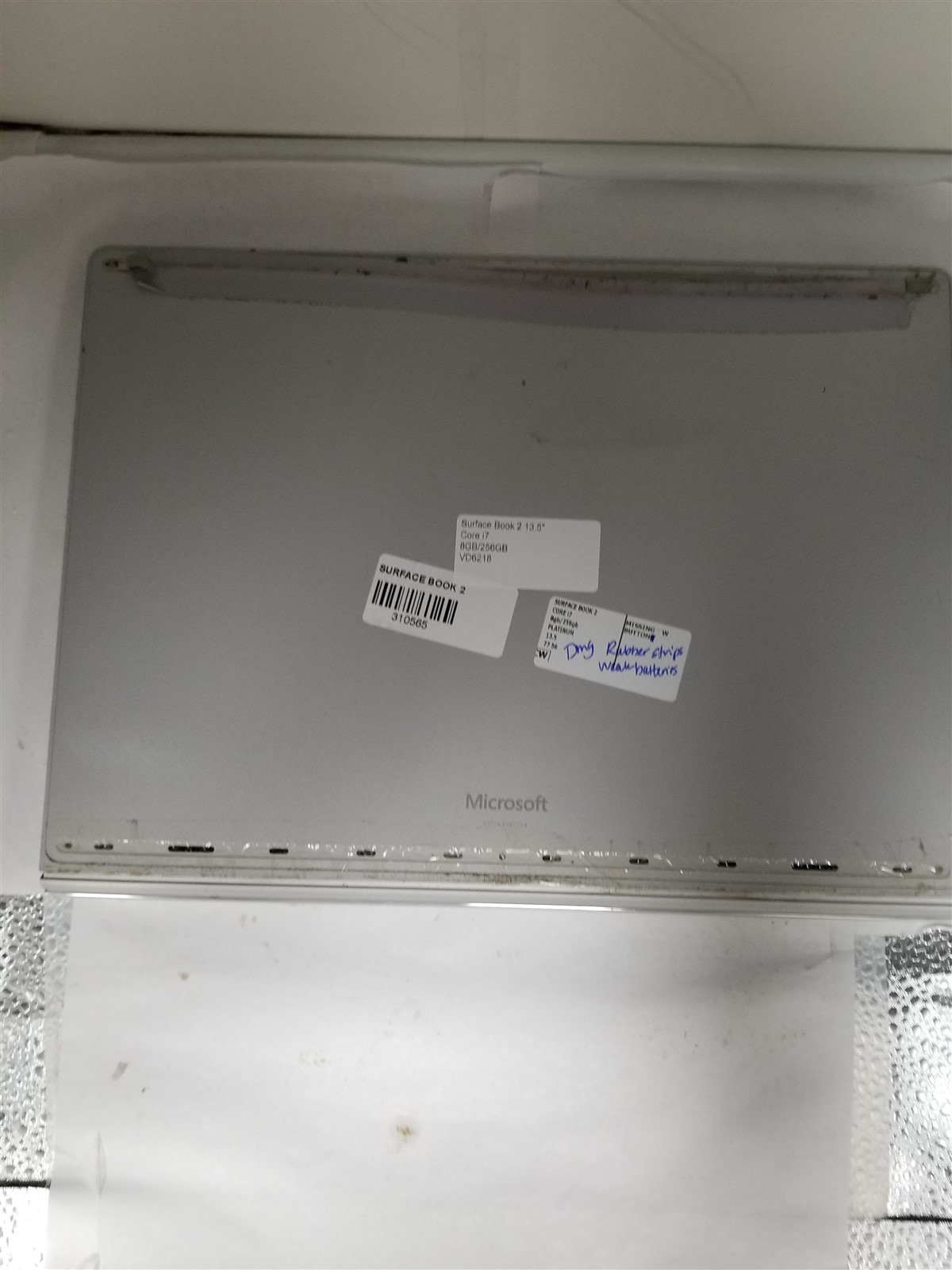 Microsoft Surface Book 2 Core i7 13.5″ 8GB/256GB Silver See Details VD6218