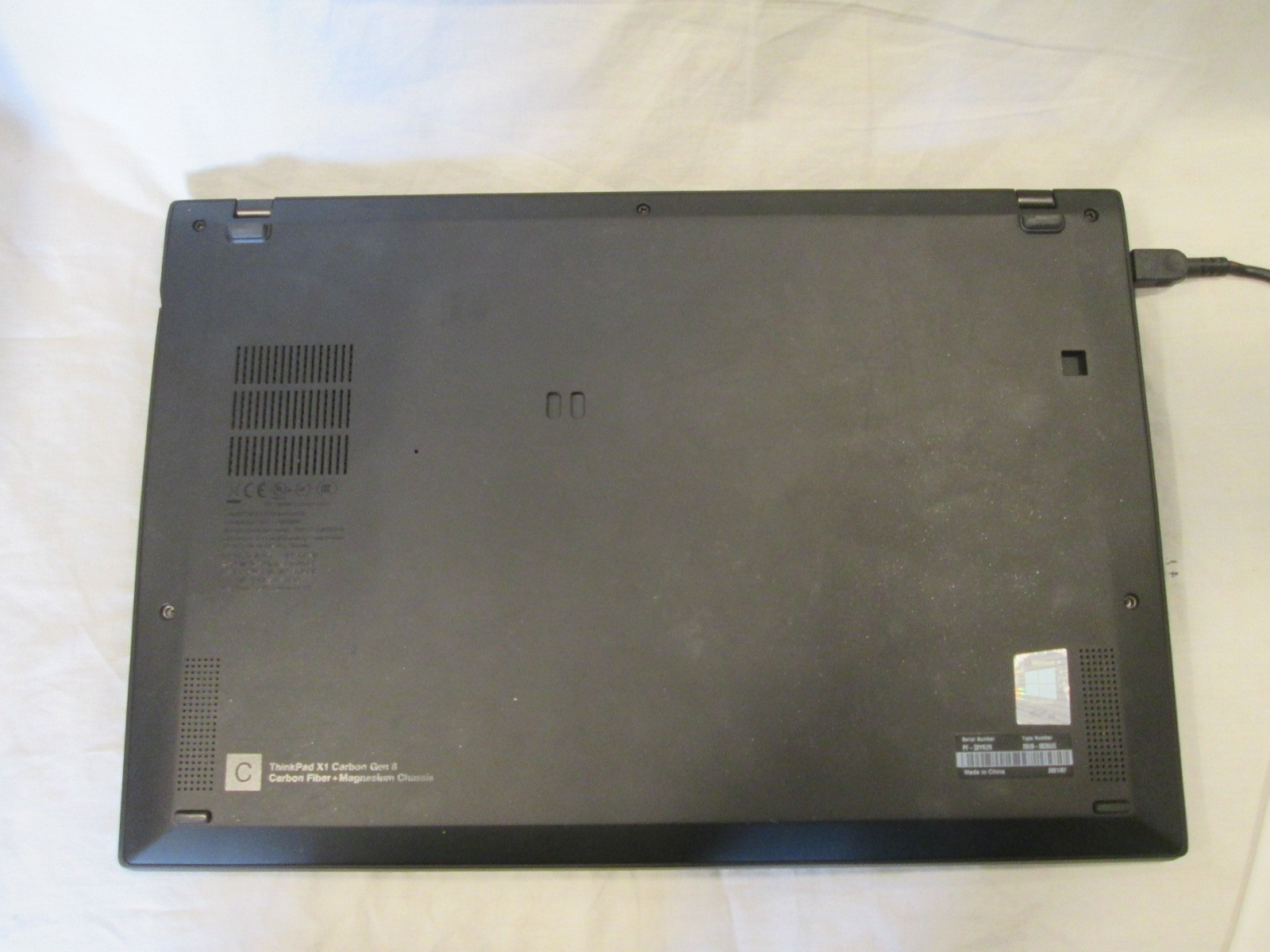 Lenovo ThinkPad X1 Carbon Gen 8 i5-10210U 8GB RAM 256GB SSD Windows 11
