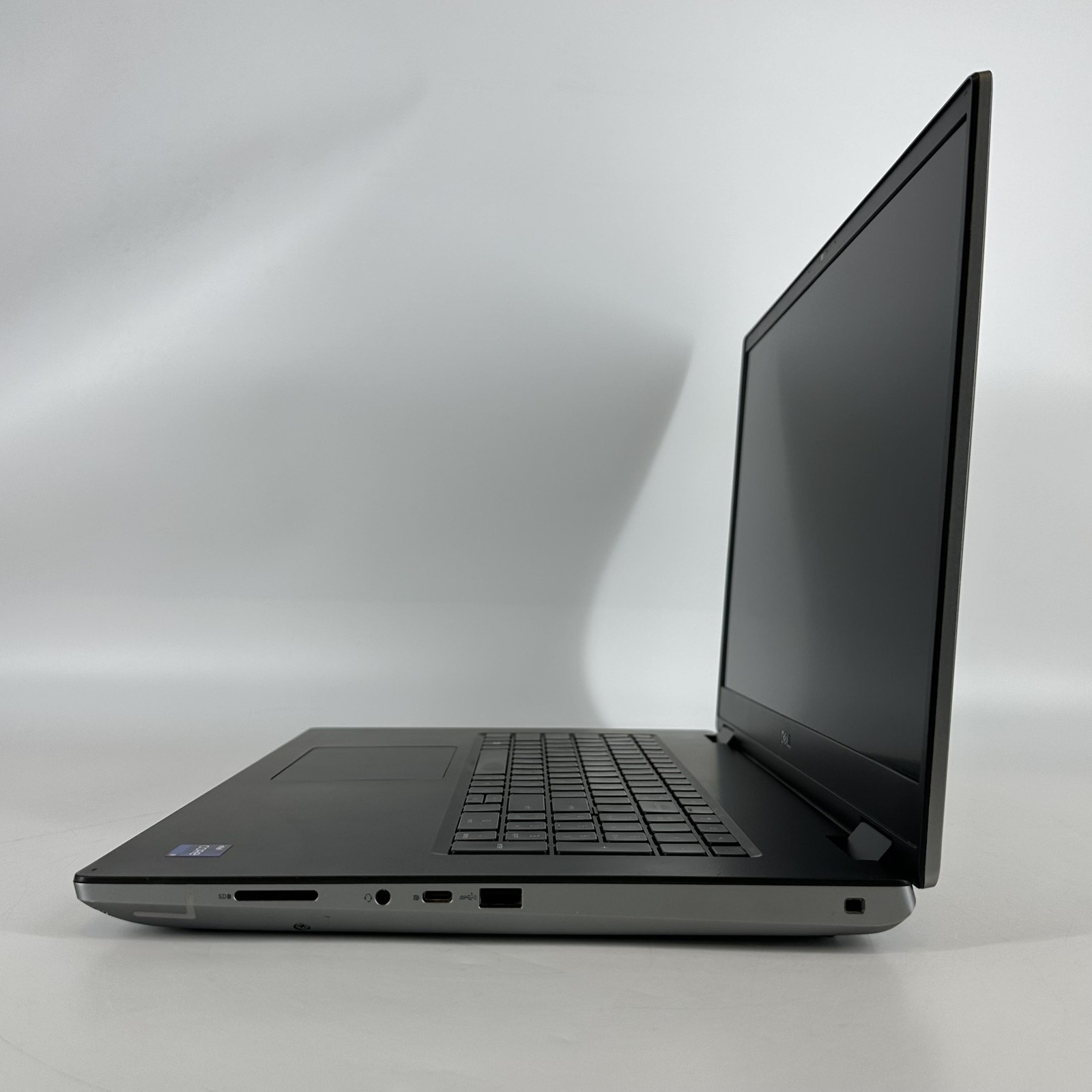 Dell Precision 7780 17.3 FHD 2.2 GHz i9-13950HX 64GB 1TB SSD RTX 4000 Ada