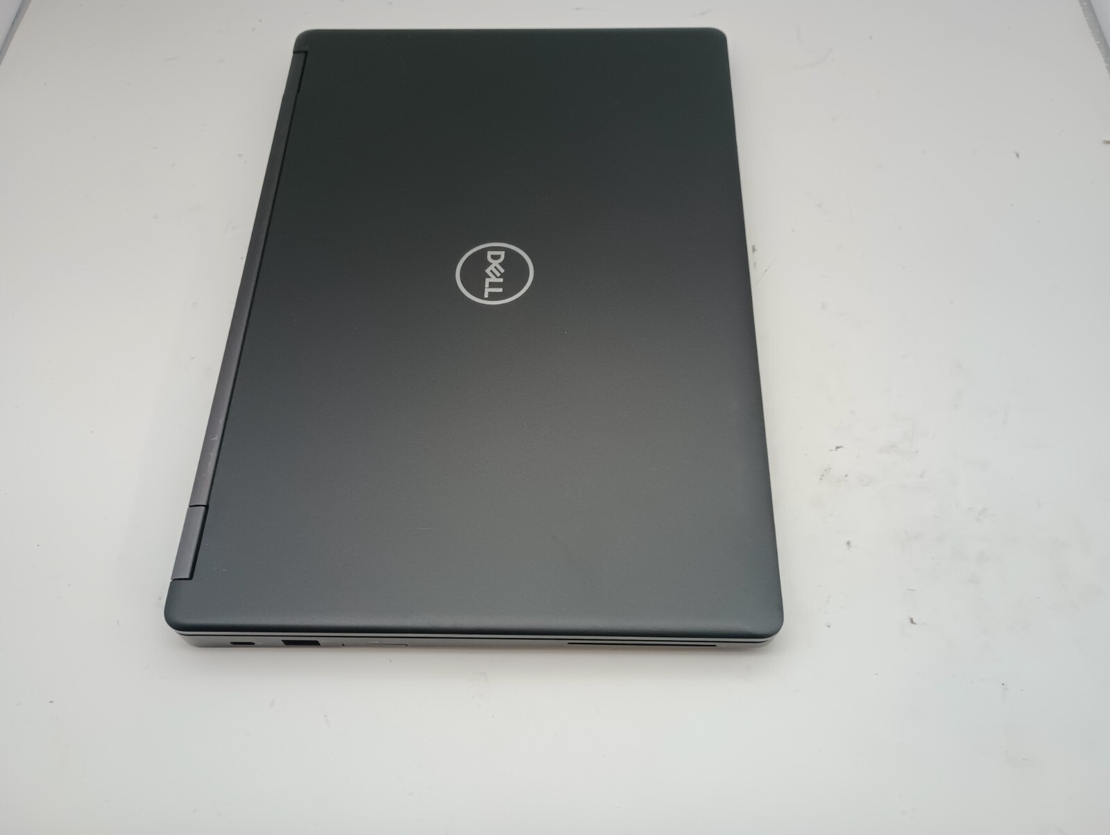 9053 Latitude5490 w/Charger.i5 8th gen(4cores, 8threads).8GB.128GB M.2.14″.W11