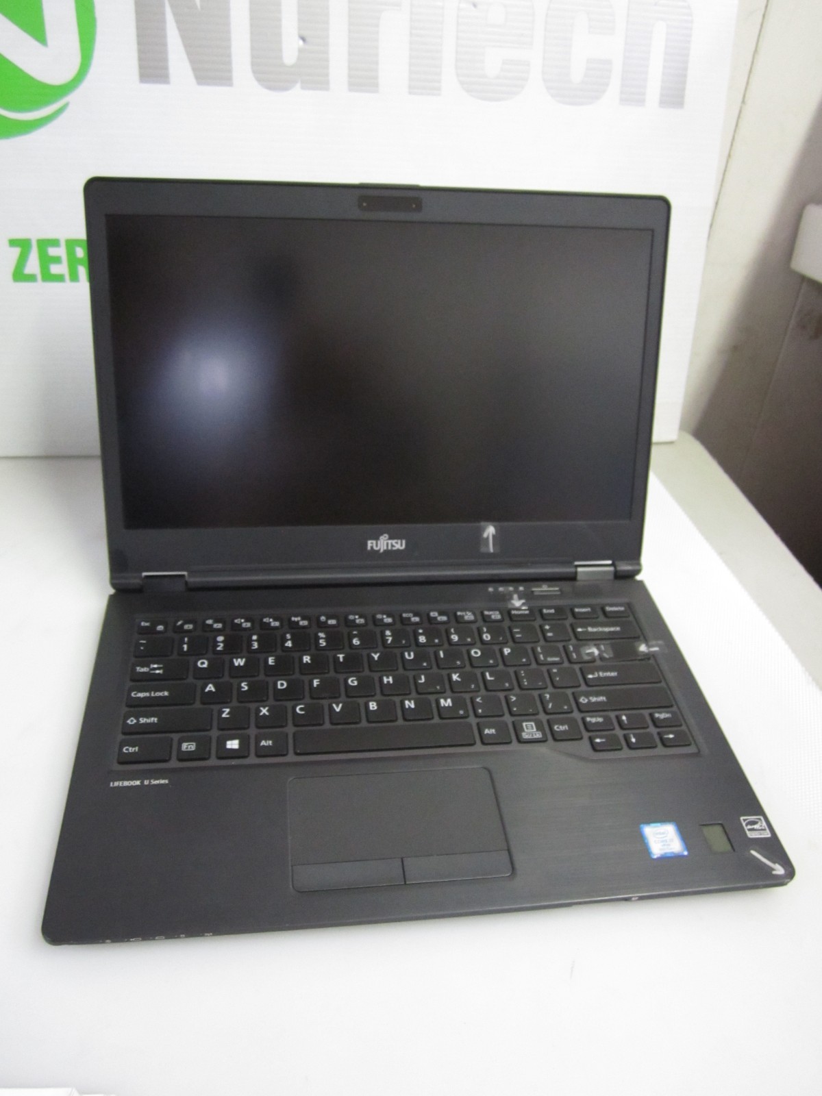 Fujitsu LifeBook U749 i7-8665U 1.90GHz 240 M2SSD UBUNTU Laptop [NO RAM]