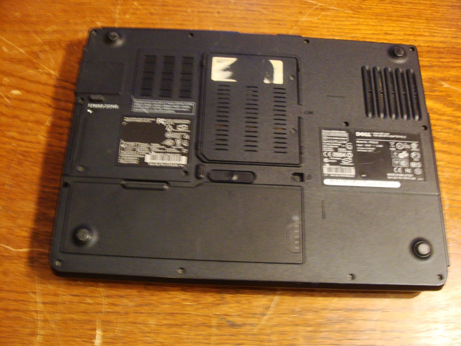 Dell Latitude 131L AMD Sempron 1.80Ghz, 2.00GB RAM, 60GB HDD, Windows 7 Ultimate