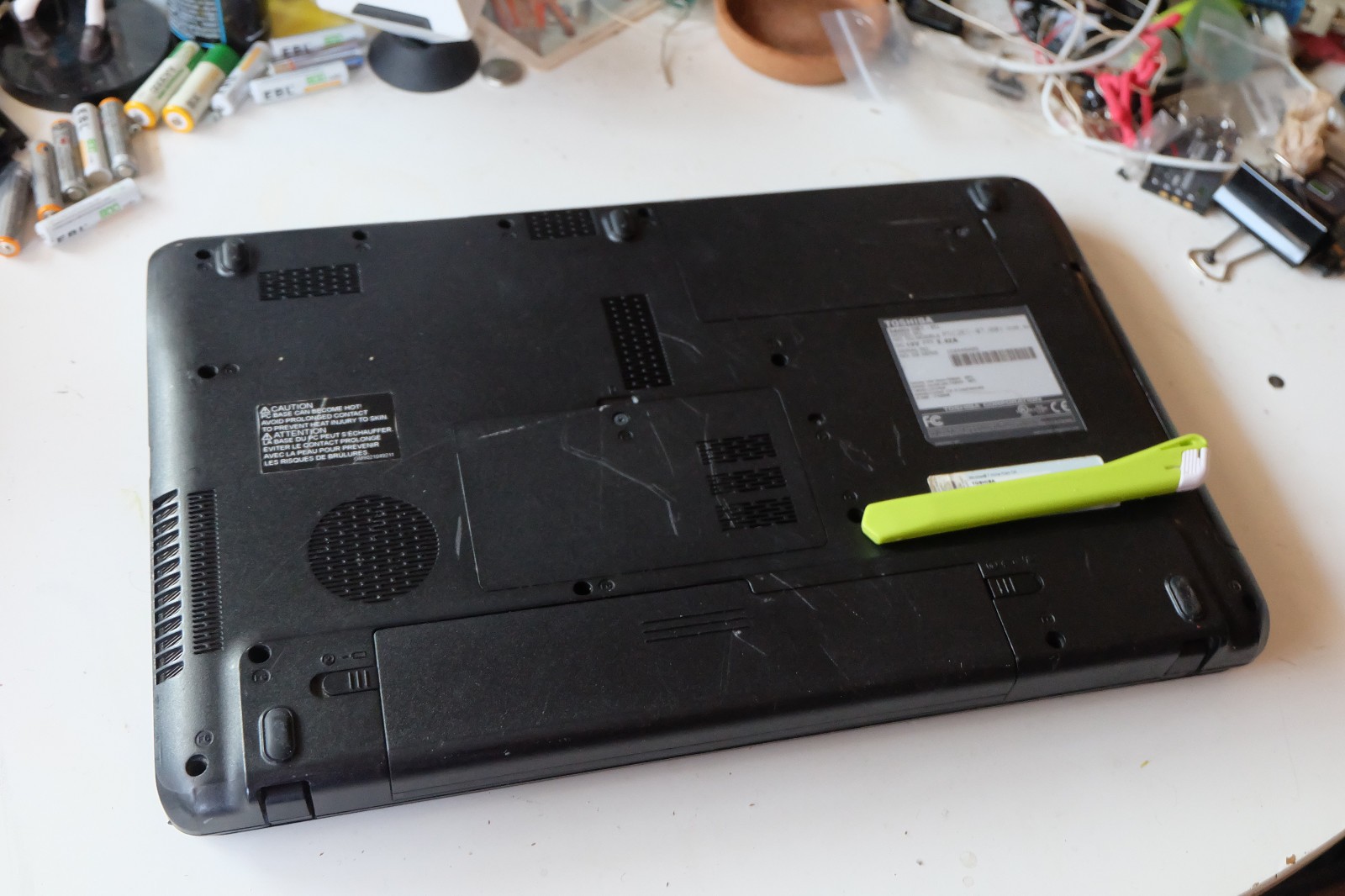 Toshiba Satellite C650 / Core i3-2350m / 4GB / no HDD