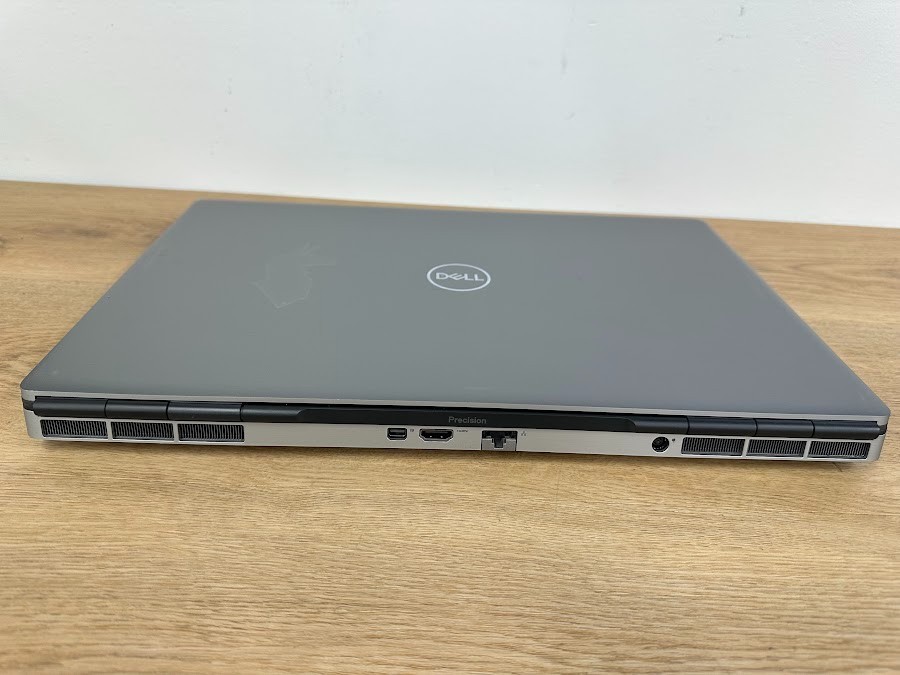 Dell Precision 7760, Core i9 11950H, 64GB DDR4 Nvidia RTX A4000 512GB SSD 2021