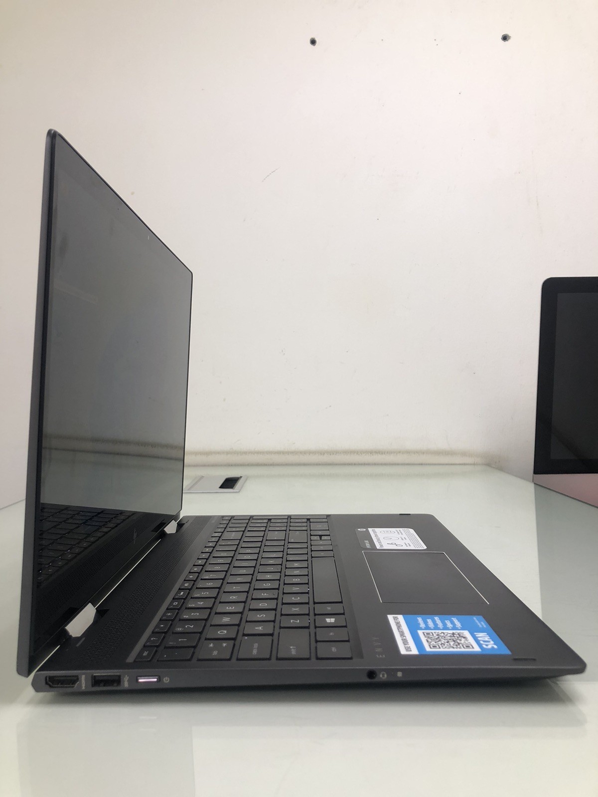 HP Envy x360 15m-bq1xx Ryzen 5 8GB RAM 256GB SSD Vega Graphics Touchscreen