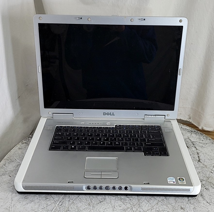 Dell Inspiron 9400 PP05XB Laptop Intel Core2 T7200 2.0GHz 2GB 120GB SEE NOTES