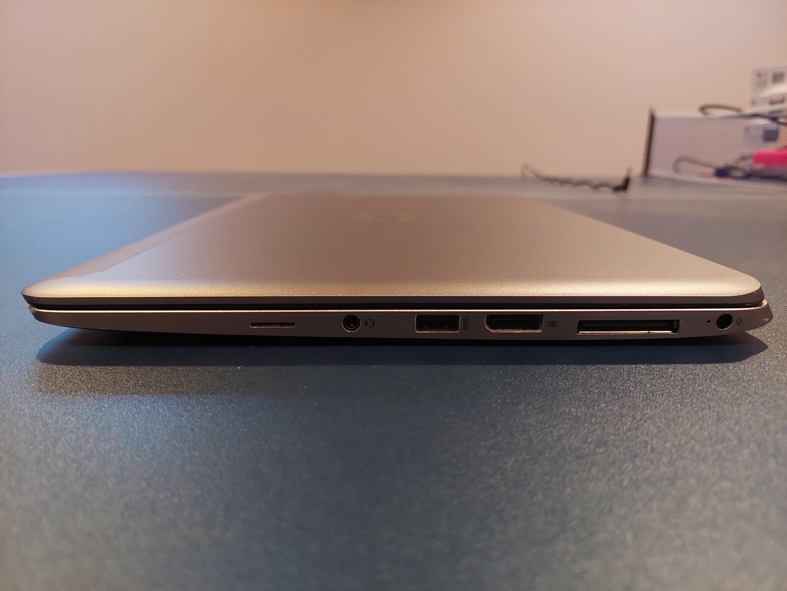 HP Elitebook Folio 1040 INTEL CORE I7 8GB RAM 256GB SSD