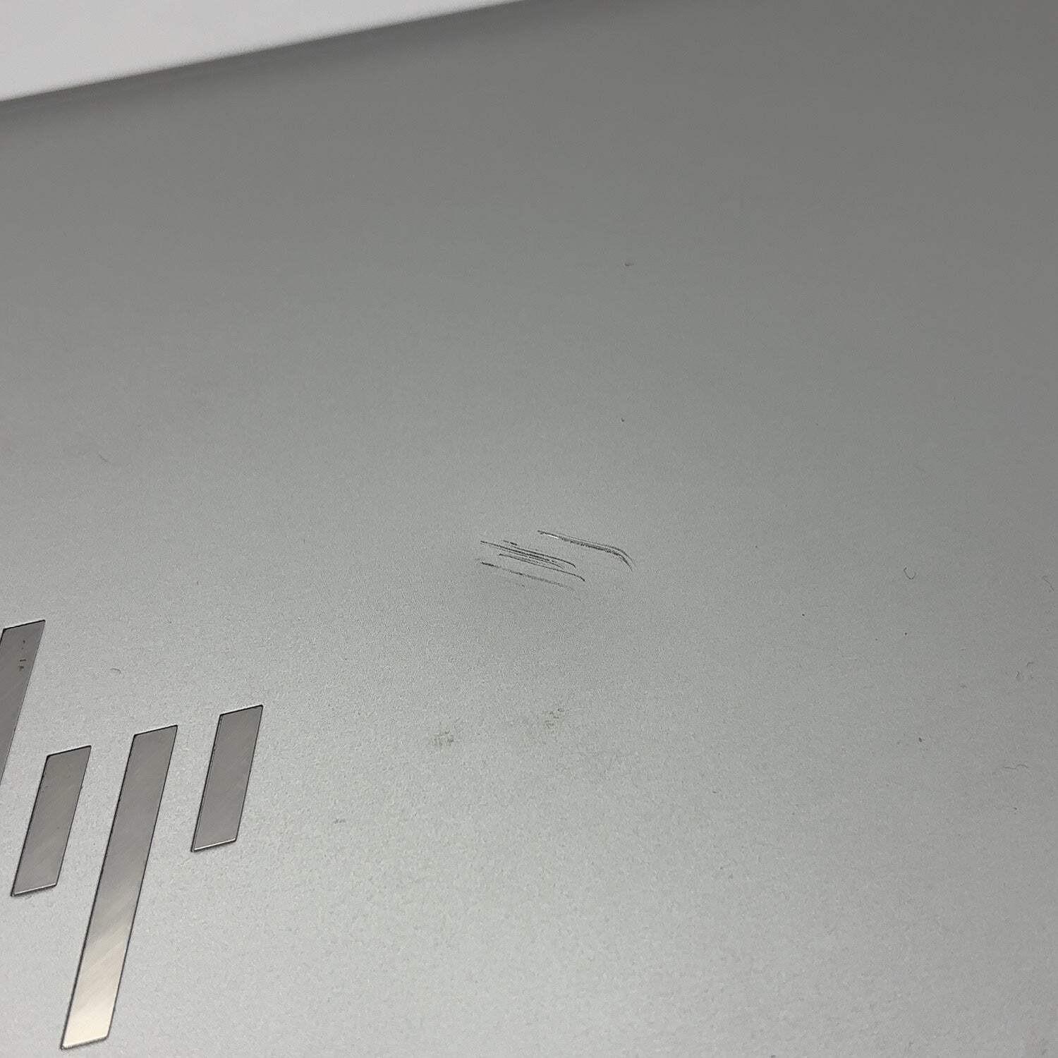 HP Envy x360 15M-ED0013DX 15.6″ i5-1035G1 1.0GHz 8GB RAM 256GB SSD