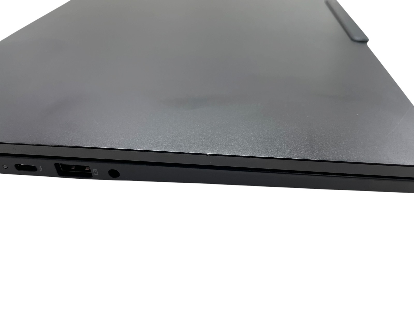 Lenovo ThinkPad P14s Gen 5 – Intel Ultra 7 165H – 32GB RAM – 1TB SSD – Grade D