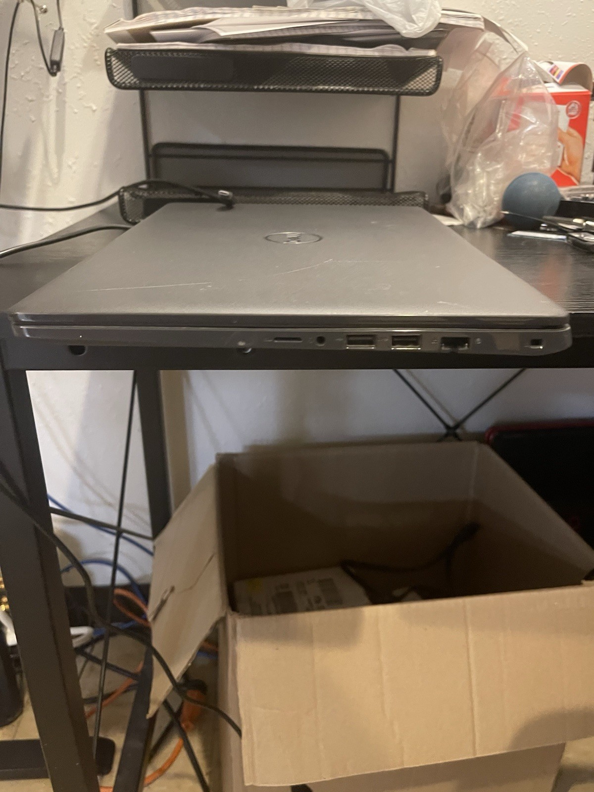 dell latitude 3510 i5-10210u 32gb Ram 1 Tb M.2 SSD Win 11 Pro With Charger