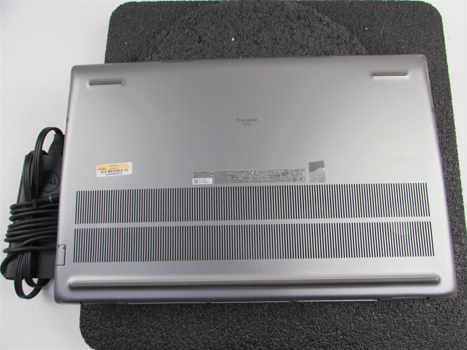 DELL PRECISION 7770 FHD I7-12850HX 512GB 32GB RAM RTX A3000 WIN 11 PRO NO BATT