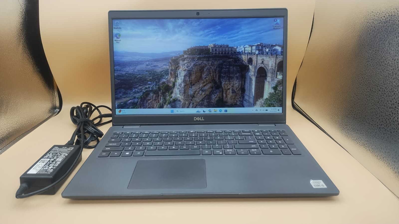 Dell Latitude 3510 i5-10210U 16GB RAM 256GB NVMe SSD Win11 Pro Charger