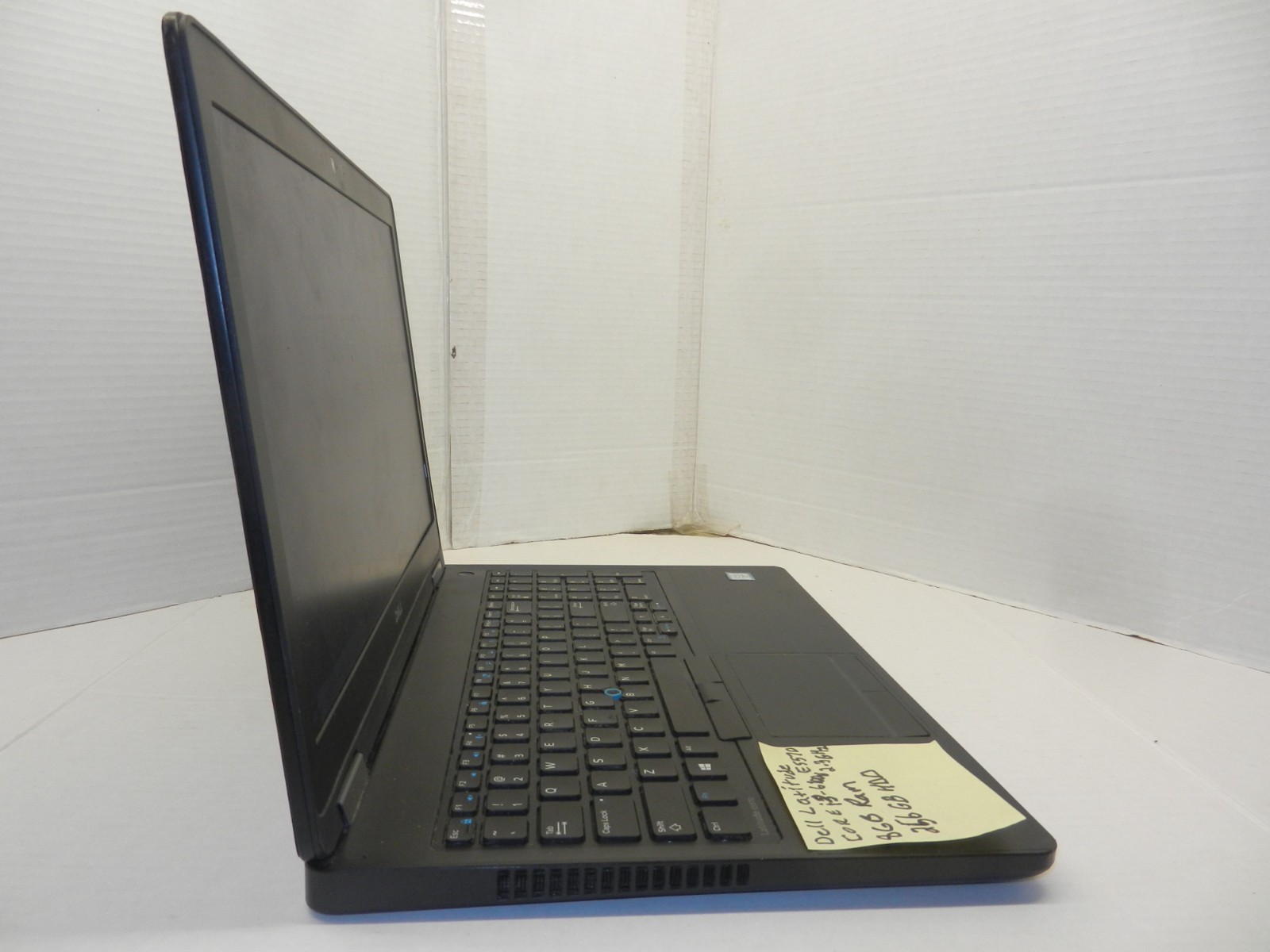 DELL LATITUDE E5570 15.5″ CORE i3-6100U 2.3GHz 8GB RAM 256GB SSD WINDOWS 10