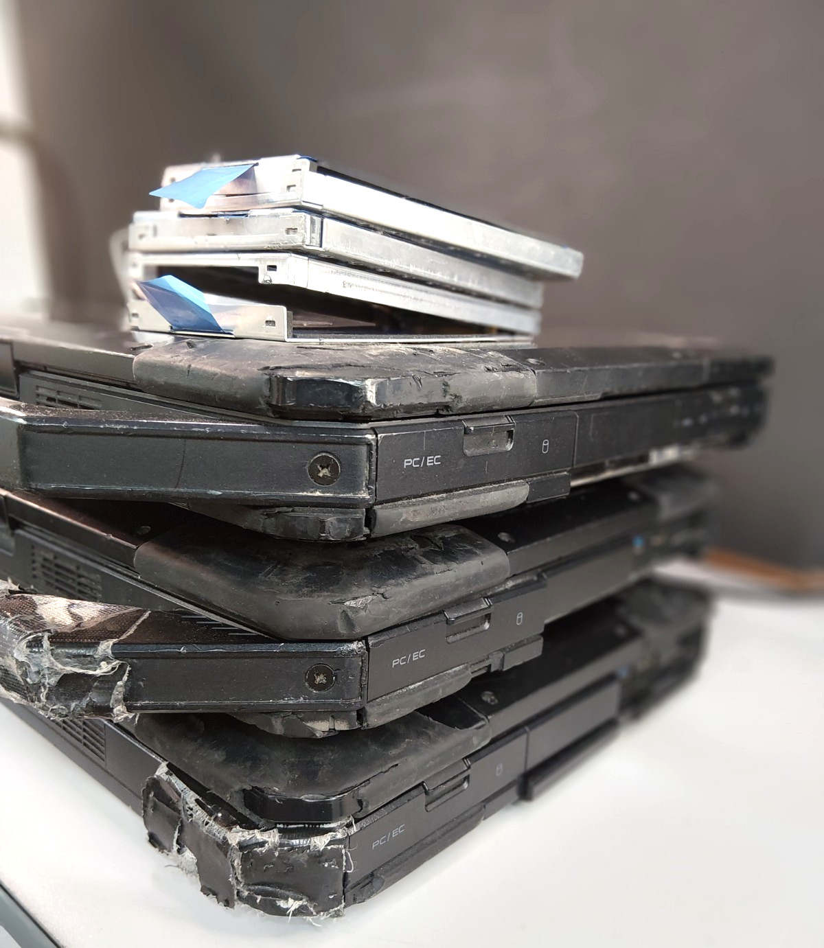 Lot of 3 – Dell Latitude Rugged 5404 5414 Laptop – 14″ Display – As-Is