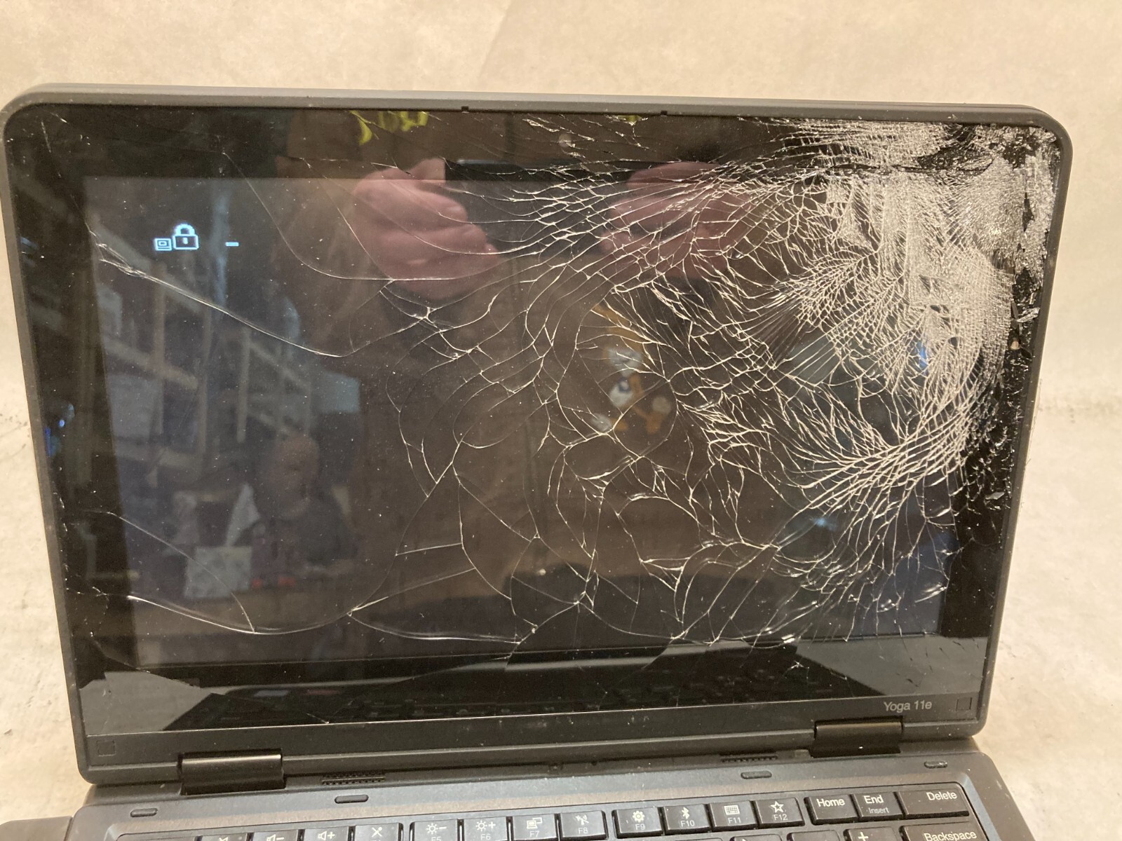 Lenovo ThinkPad Yoga 11e Laptop 11″ Intel Core m3 7th Gen DAMAGED LOCKED BIOS-PP