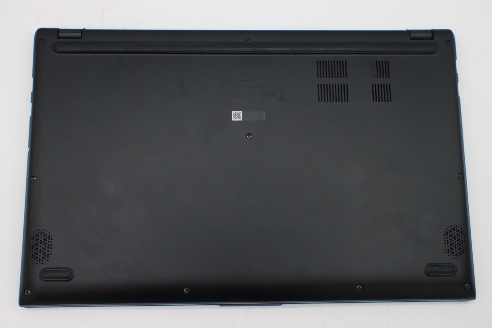 Asus Vivobook 15 F512D 15.6″ AMD Ryzen 3 3250U, 8GB RAMS , 256GB SSD- Slate Gray