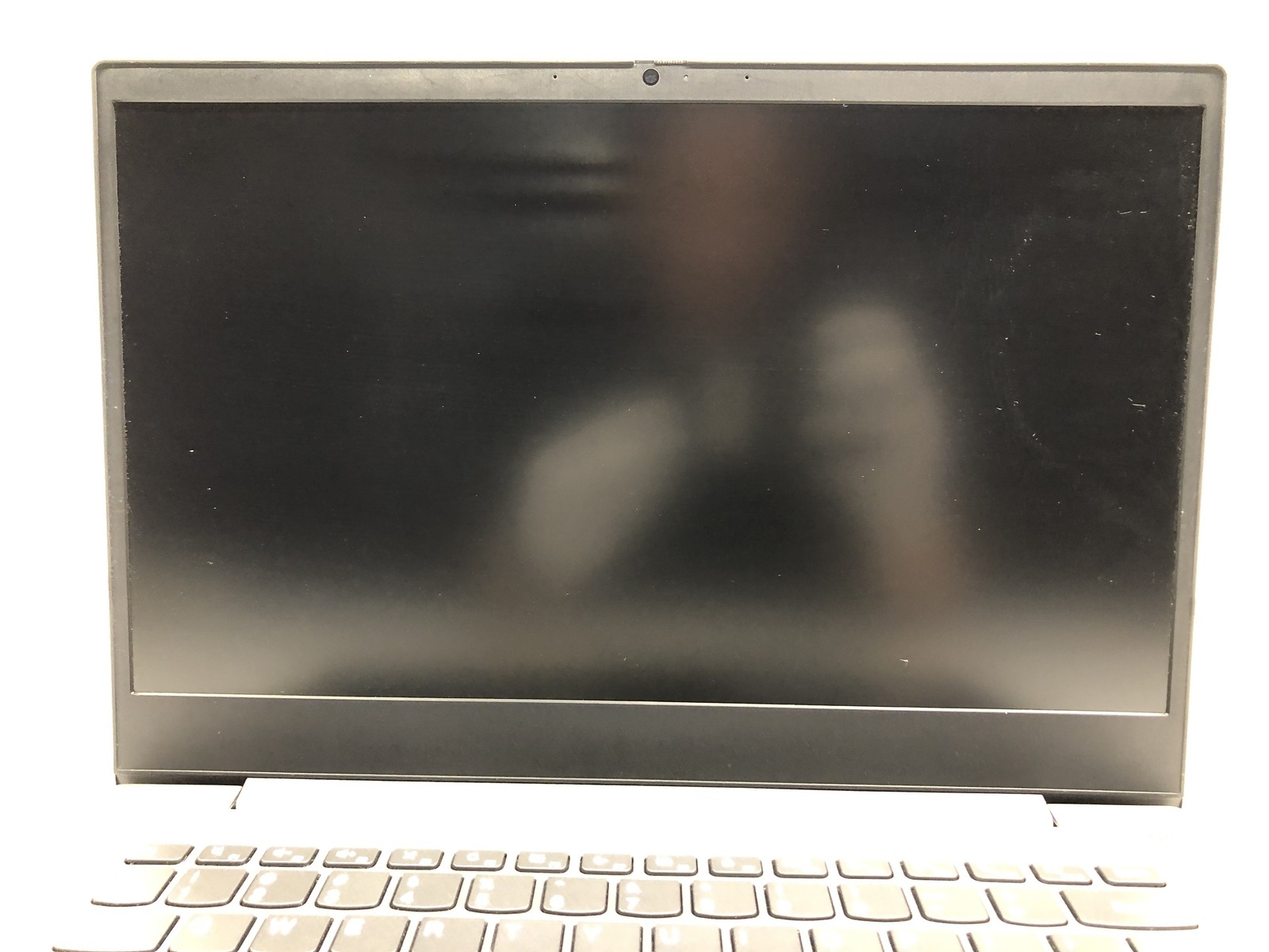 Lenovo Lenovo ThinkBook 14IIL Intel Core i5-1035G1 1Ghz 8GB 250 GB No OS