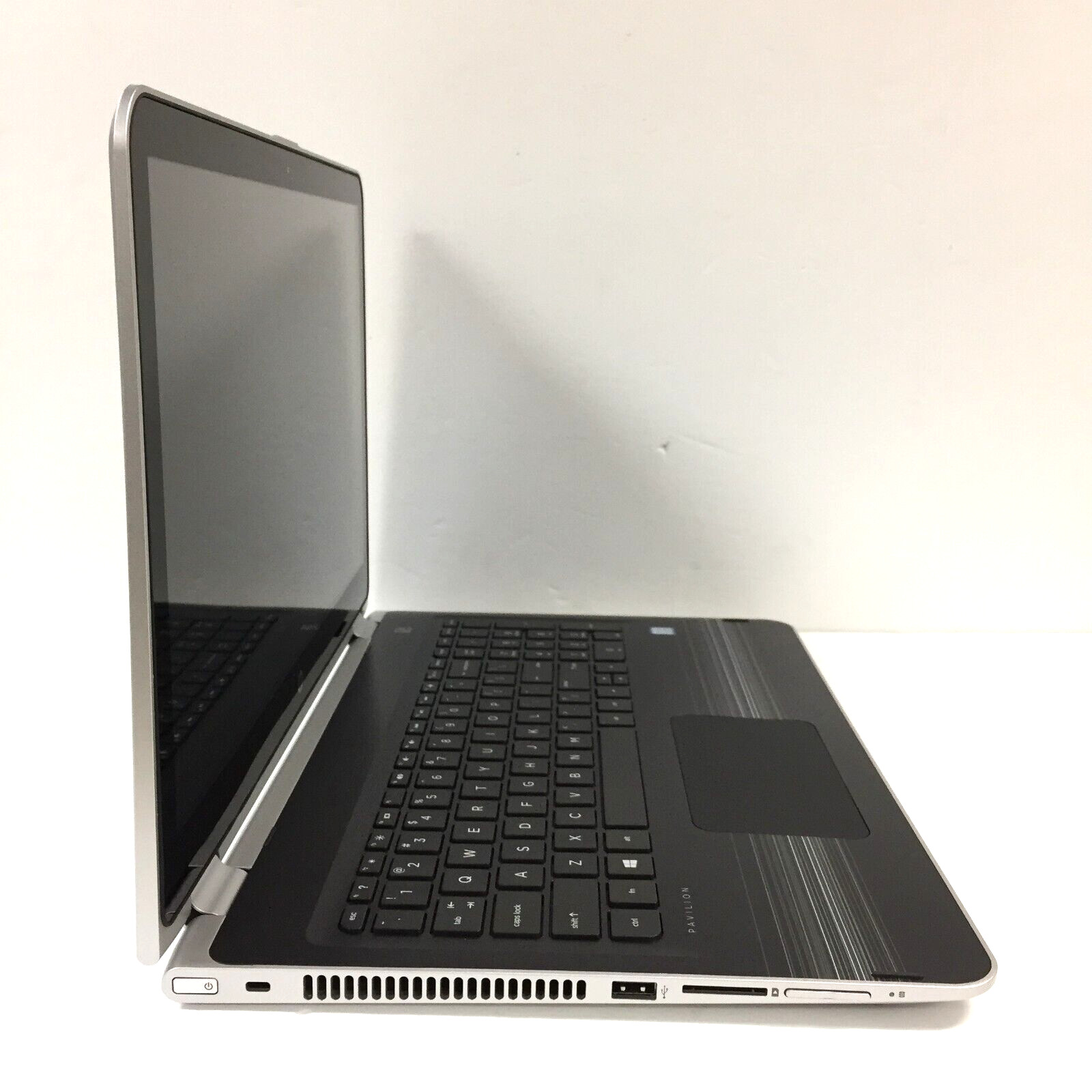 *Faulty* HP Pavilion x360 15-bk193ms 15.6″ Touch Laptop/i5-7200U/8GB/1TB HDD/W10