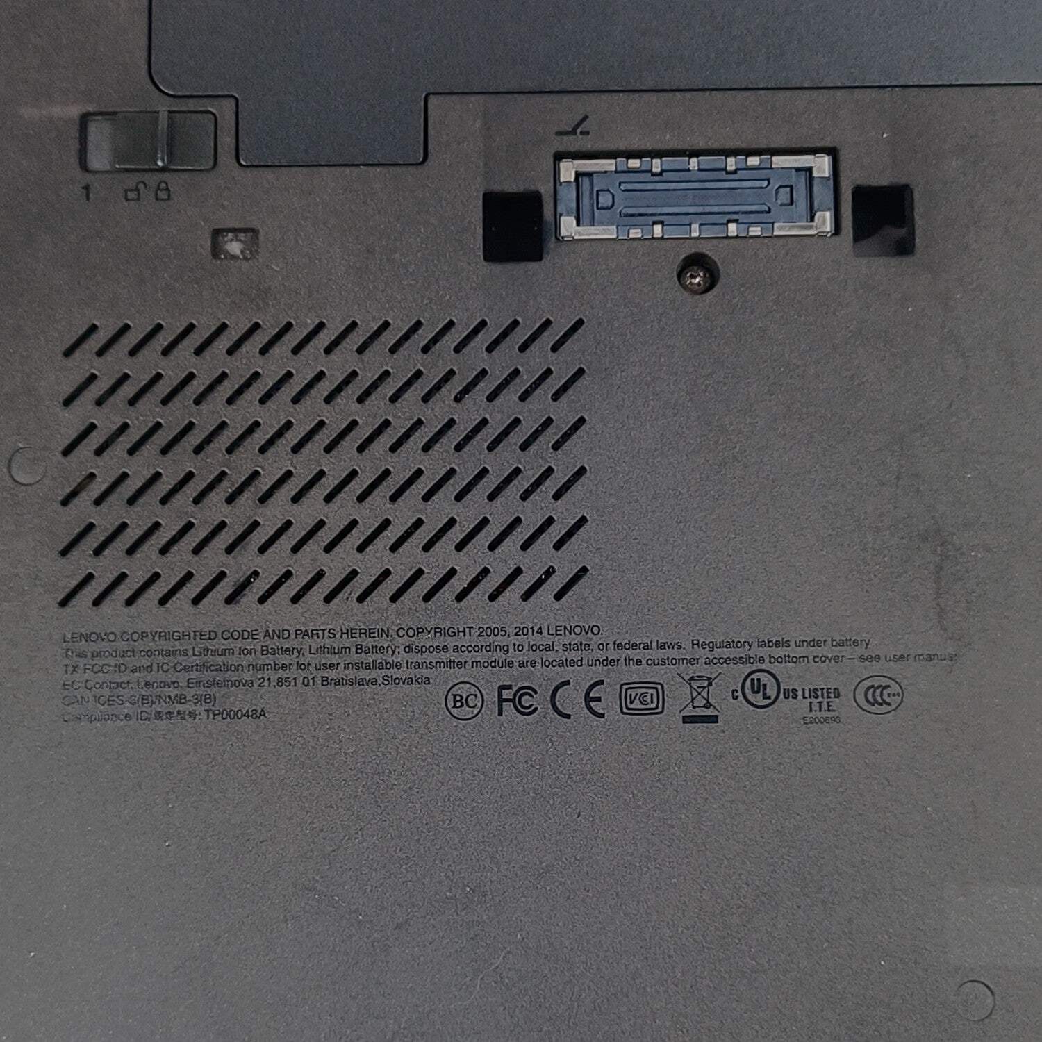 Broken Lenovo Thinkpad x250 TP00048A 12.5″ i5-5300u 2.3GHz 8GB RAM Read