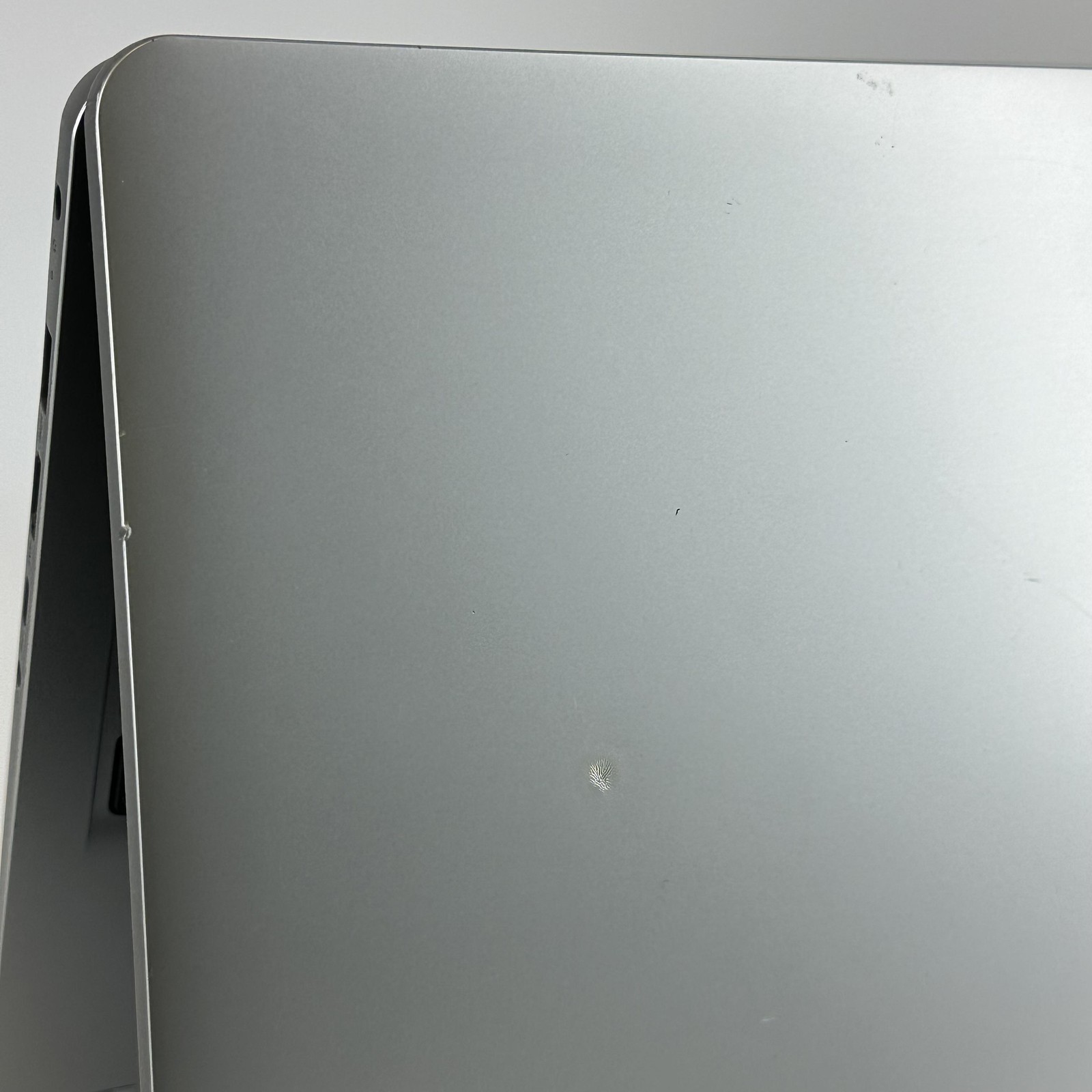 Dell IdeaPad 1 15.6 HD 2.3 GHz Athlon Silver 3050U 4GB 128GB SSD Good