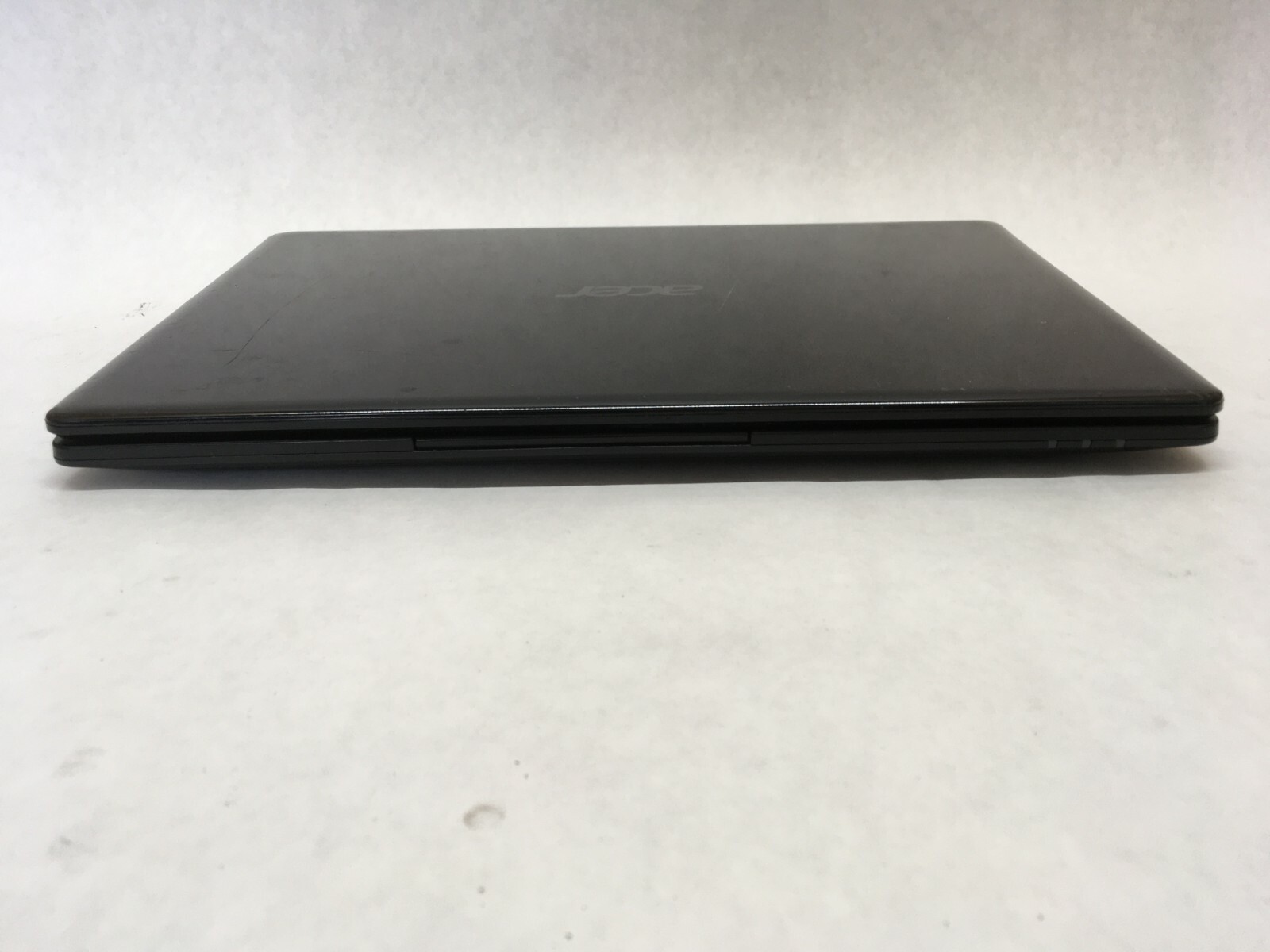 Acer Aspire V5 AMD C70 11.6″ Laptop NO HDD/OS/RAM/BATTERY CRACKED LCD QT