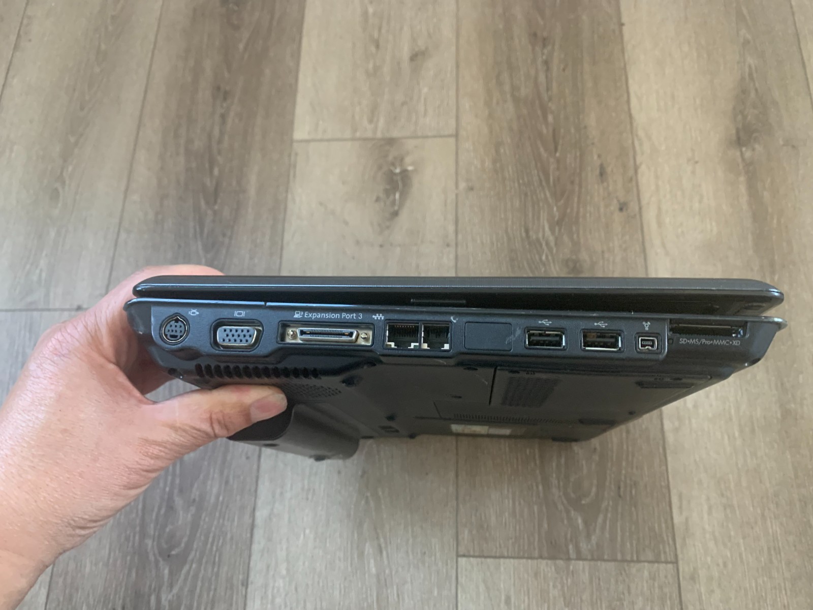 Compaq Presario V6000 15.4″ Intel Core Duo T2450 2.00Ghz 2GB RAM 120GB HDD Win 7