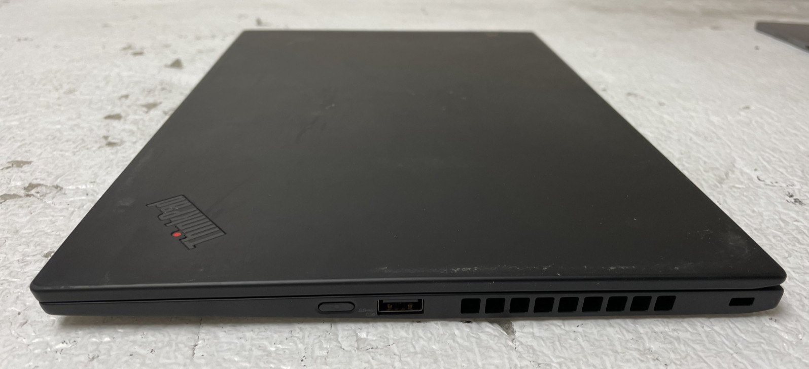 Lenovo ThinkPad X1 Carbon 7th Gen 14″ Core i7-10710U 16GB RAM No SSD Parts *READ