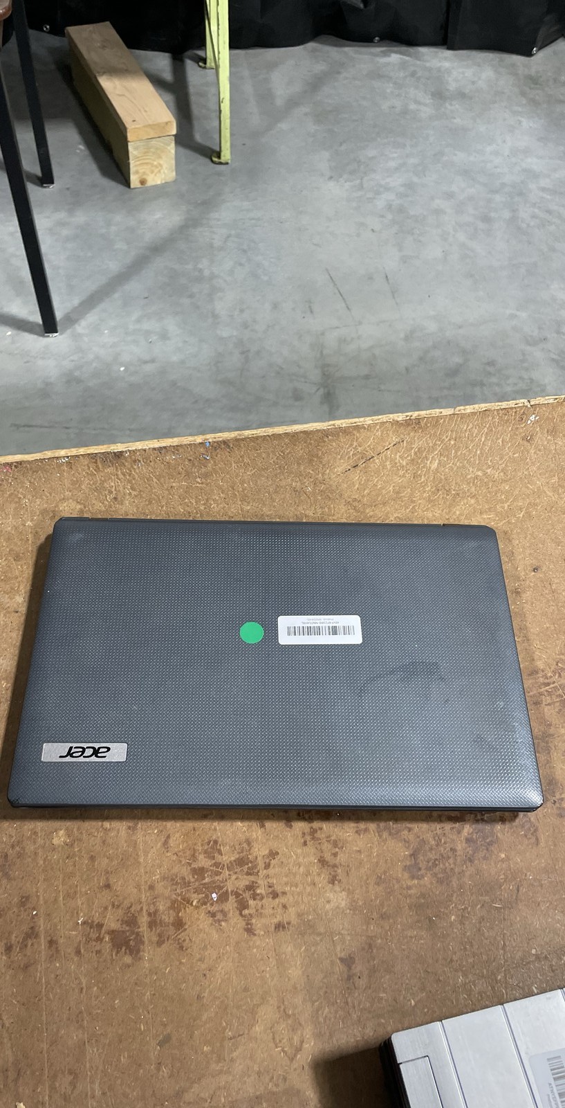 Acer Aspire 5733 15.6-inch Intel Core i3 Laptop HD Display Windows Notebook