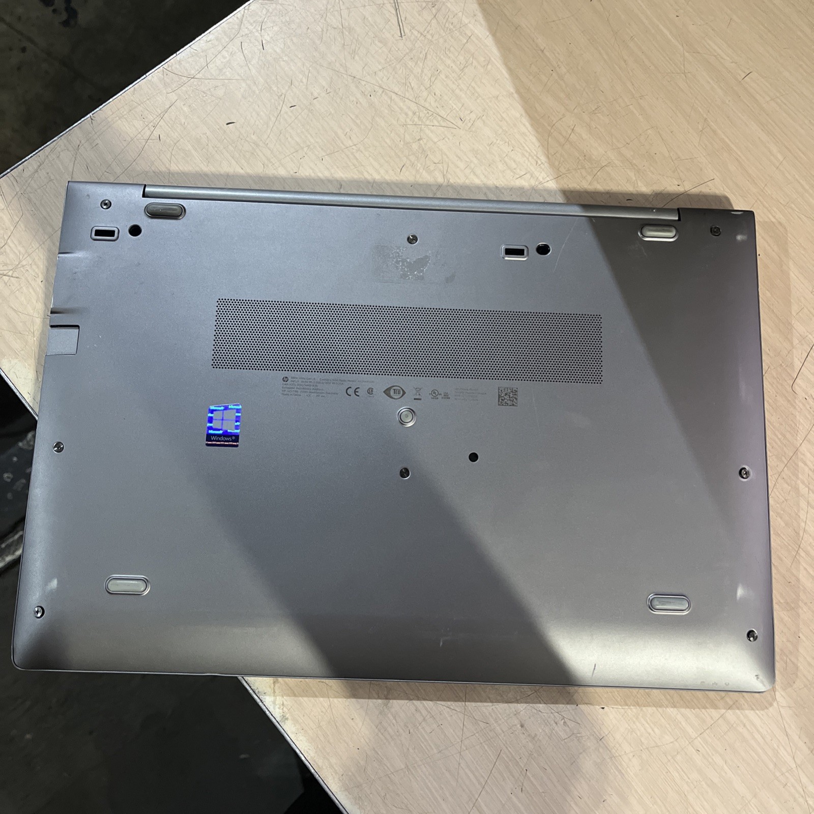HP ZBOOK 15U G6 INTEL CORE I7-8565 1.80GHZ 8GB RAM NO HD