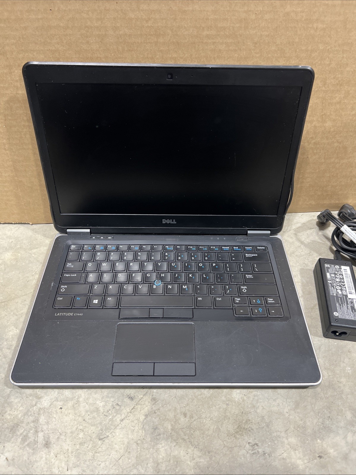 Dell Latitude E7440 i3-4030U@1.90GHz, 8 GB RAM, 14″, No HDD **Turns On