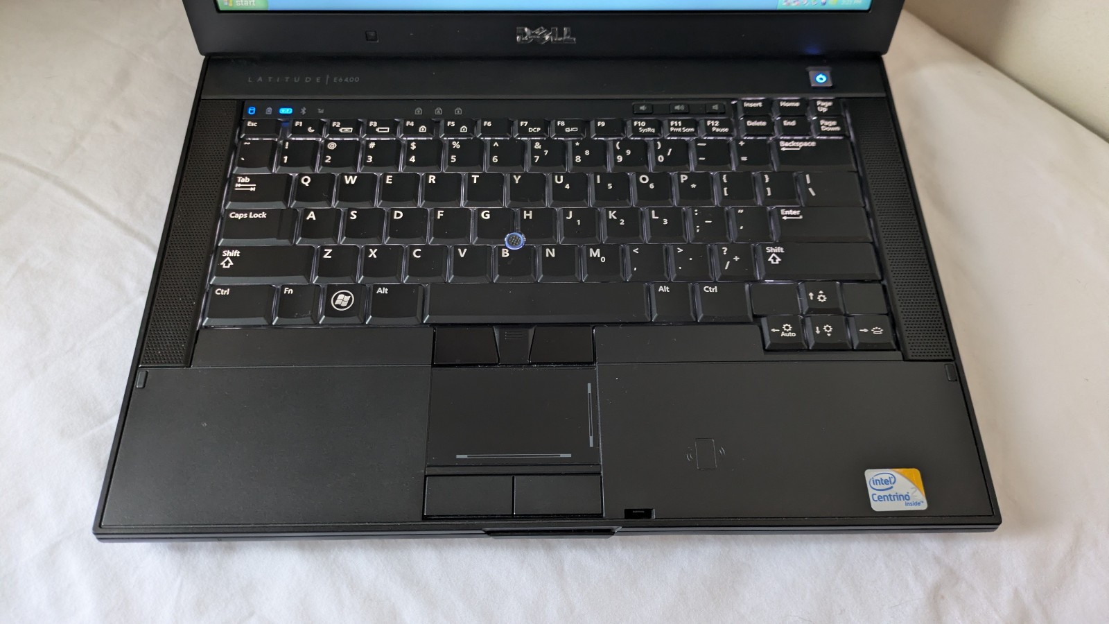 Dell Latitude E6400 Laptop 14″ C2D 2.53GHz 2GB RAM 320GB WinXP – SEE DESCRIPTION