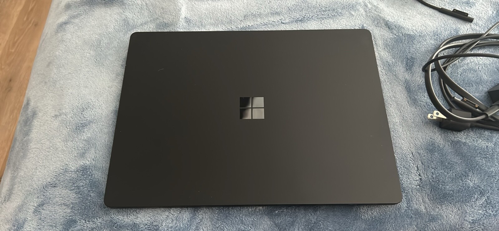 Microsoft Surface Laptop 3 13.5″ (256GB SSD, Intel Core i5 10th Gen., 3.70 GHz,