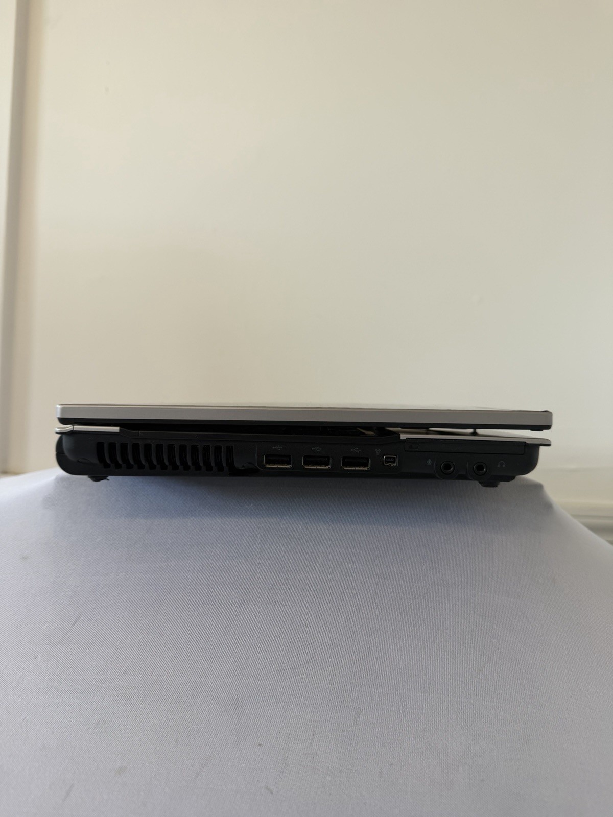 HP Elitebook 8440P Laptop – Good Screen – Intel i5-M520 – RAM 3 GB – Read Des