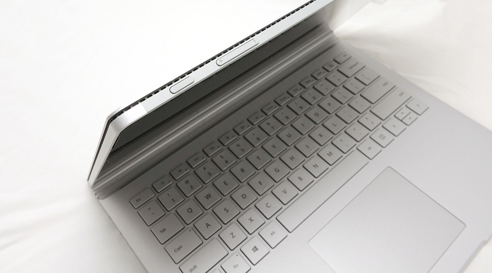 Microsoft Surface Book 2 13.5″ TOUCH Core i7-8650U 1.90GHz 16GB 512GB GTX 1050