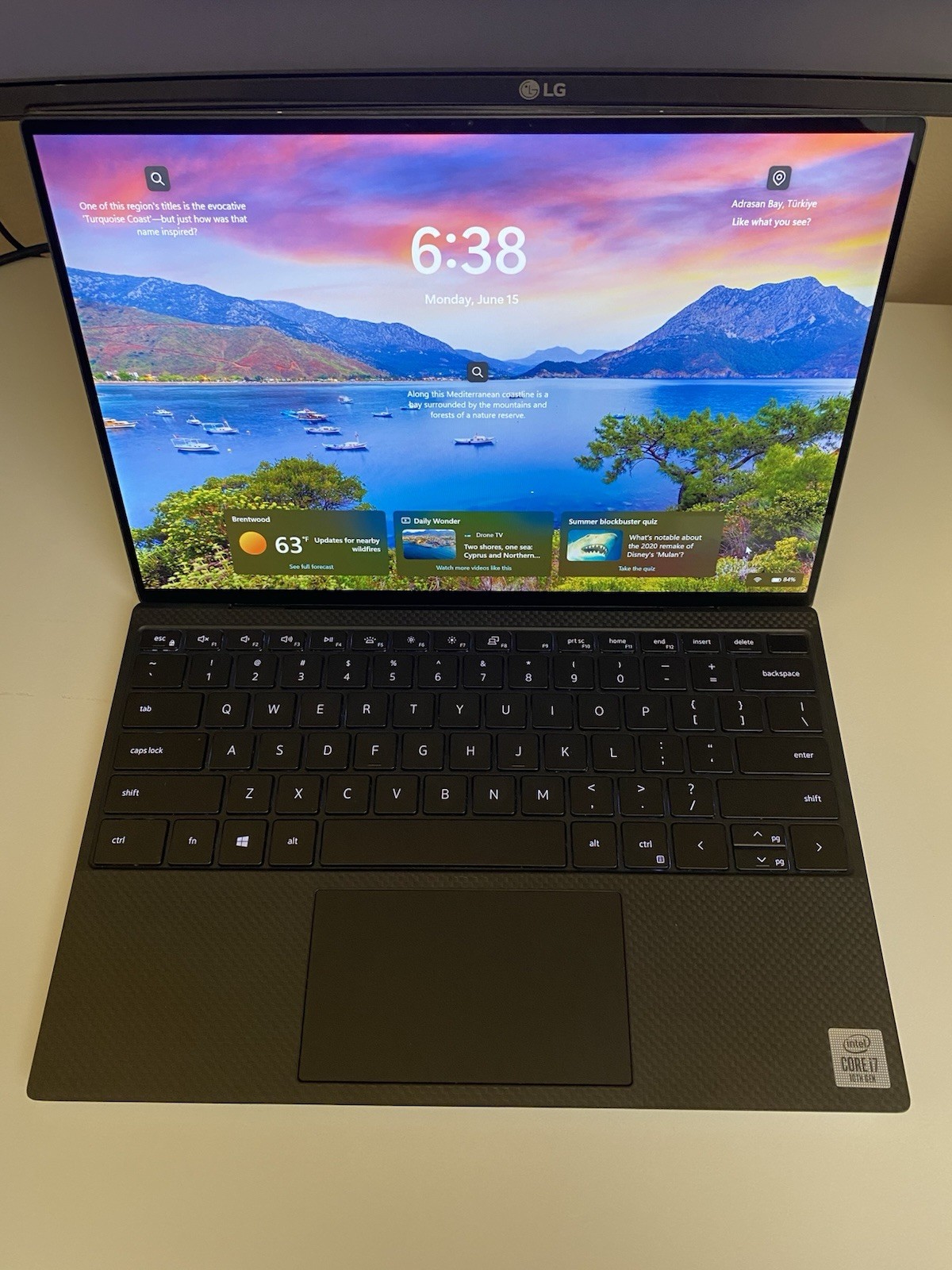 Dell XPS 13 9300 – 13.4 Inch —Touch – i7‑1065G7 – 16GB RAM – 512GB SSD – Silver