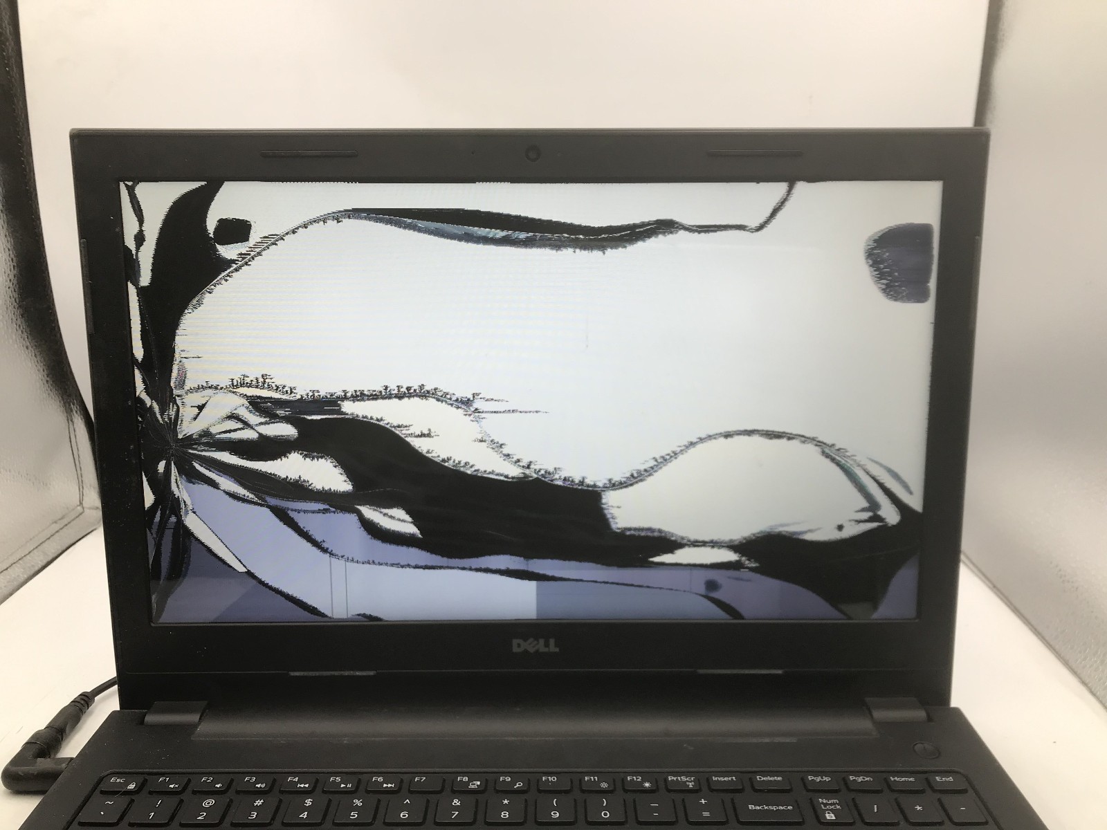 DELL INSPIRON 15 3542 – FOR PARTS/REPAIR – INTEL CELERON N4020 – NO RAM -READ-BB