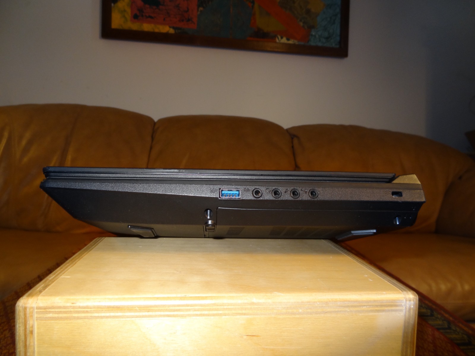 Clevo / Mythlogic P750DM Laptop Computer 17 Screen? -Windows 10 -500GB SSD -32GB