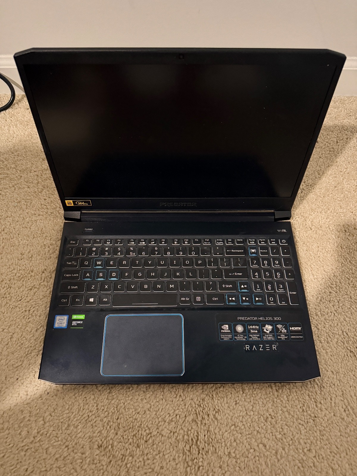 Acer Predator Helios 300 15 144Hz FHD i7-9750H 2.60GHz 16GB 256GB GTX 1660 Ti